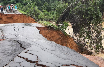 Governador vai decretar emergência por conta das enchentes no Sul do Piauí